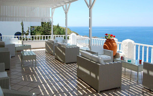 Hotel Cavos Bay