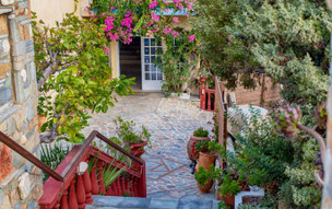 Hotel Cavos Bay