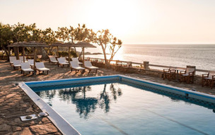Hotel Cavos Bay