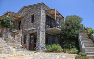 Hotel Pyrgos