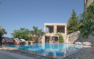 Hotel Pyrgos