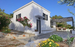 Vila John's