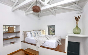 Vila John's