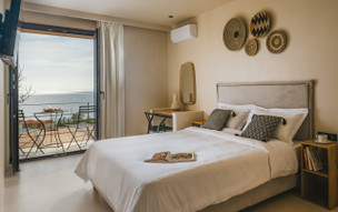 Deluxe Suite Sea/Garden View