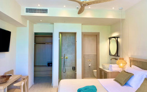 Mako Sea & Suites