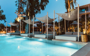Mako Sea & Suites