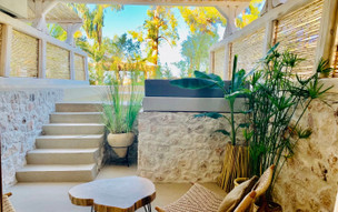 Mako Sea & Suites
