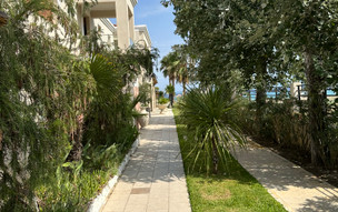 NUSA suites & villas