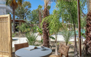 NUSA suites & villas
