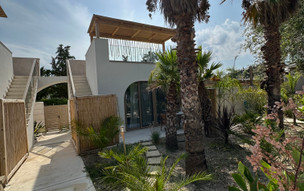 NUSA suites & villas