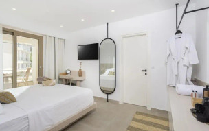 NUSA suites & villas