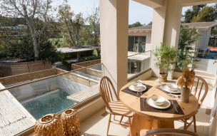 NUSA suites & villas