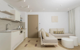 NUSA suites & villas