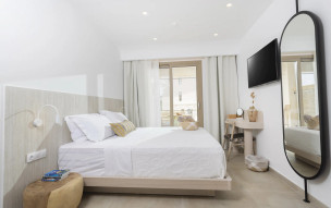 NUSA suites & villas