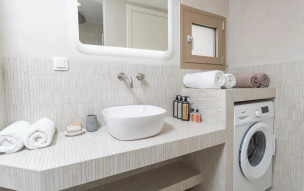 NUSA suites & villas