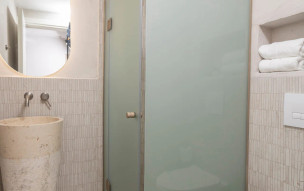 NUSA suites & villas