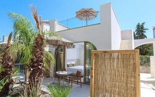 NUSA suites & villas