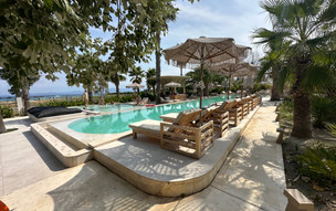 NUSA suites & villas
