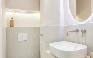 NUSA suites & villas