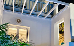 Enilion Luxury Suites