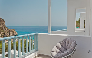 Enilion Luxury Suites