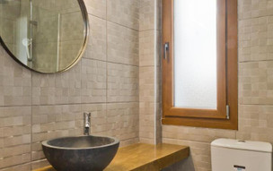 Ypsilos Suites