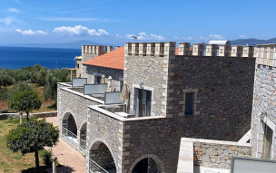 Nefeli Apartments