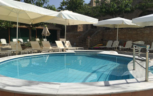 Kolokotronis Hotel