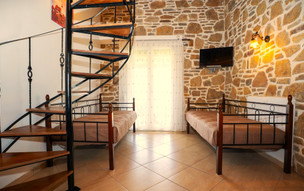 Quadriple Maisonette Pool 