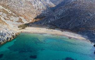Pláž Panormos Bay