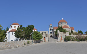 Kostel nad městem - Agios Savvas