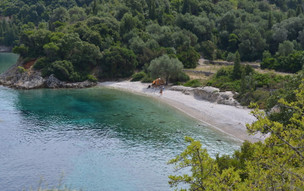 Pláž Agios Nikolaos