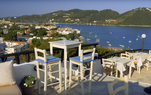 Skiathos - město