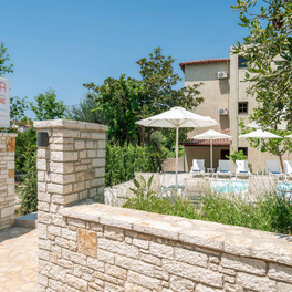 Sivota Gardens
