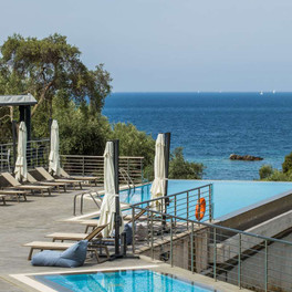 Aqua Oliva Suites