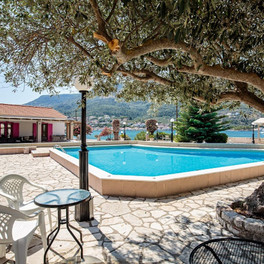 Captain Yiannis Hotel