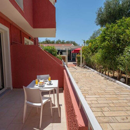 Makris Yialos Apartments