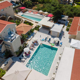Makris Yialos Apartments