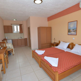 Pelagia Beach studios