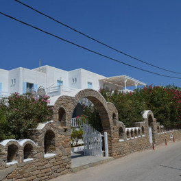 Narges_hotel03