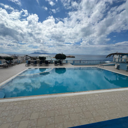 Hotel Sarris