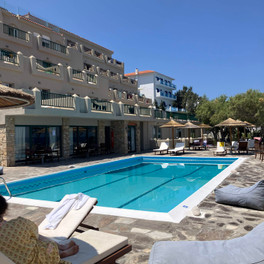 Hotel Cavos Bay