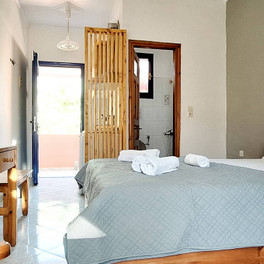 Irini Studios & Maisonettes