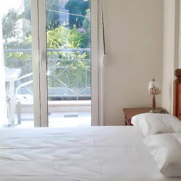 Irini Studios & Maisonettes