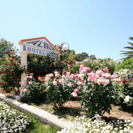 Hotel Alma