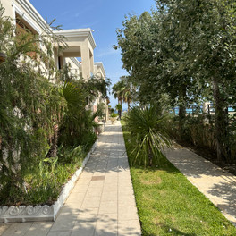 Mako Sea & Suites
