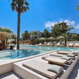 NUSA suites & villas