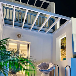 Enilion Luxury Suites