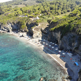 Pláž Perivoliou